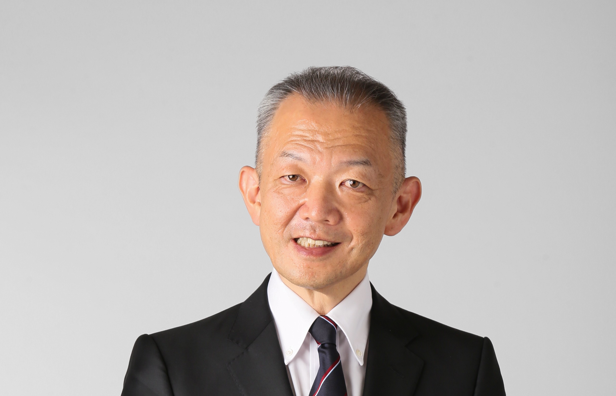 伊藤 泰人 様
